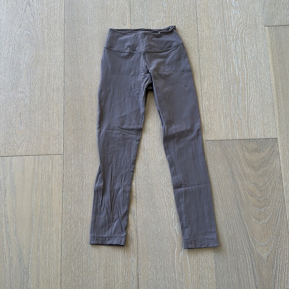 Beyond Yoga tan / brown leggings 7/8 length. Size small